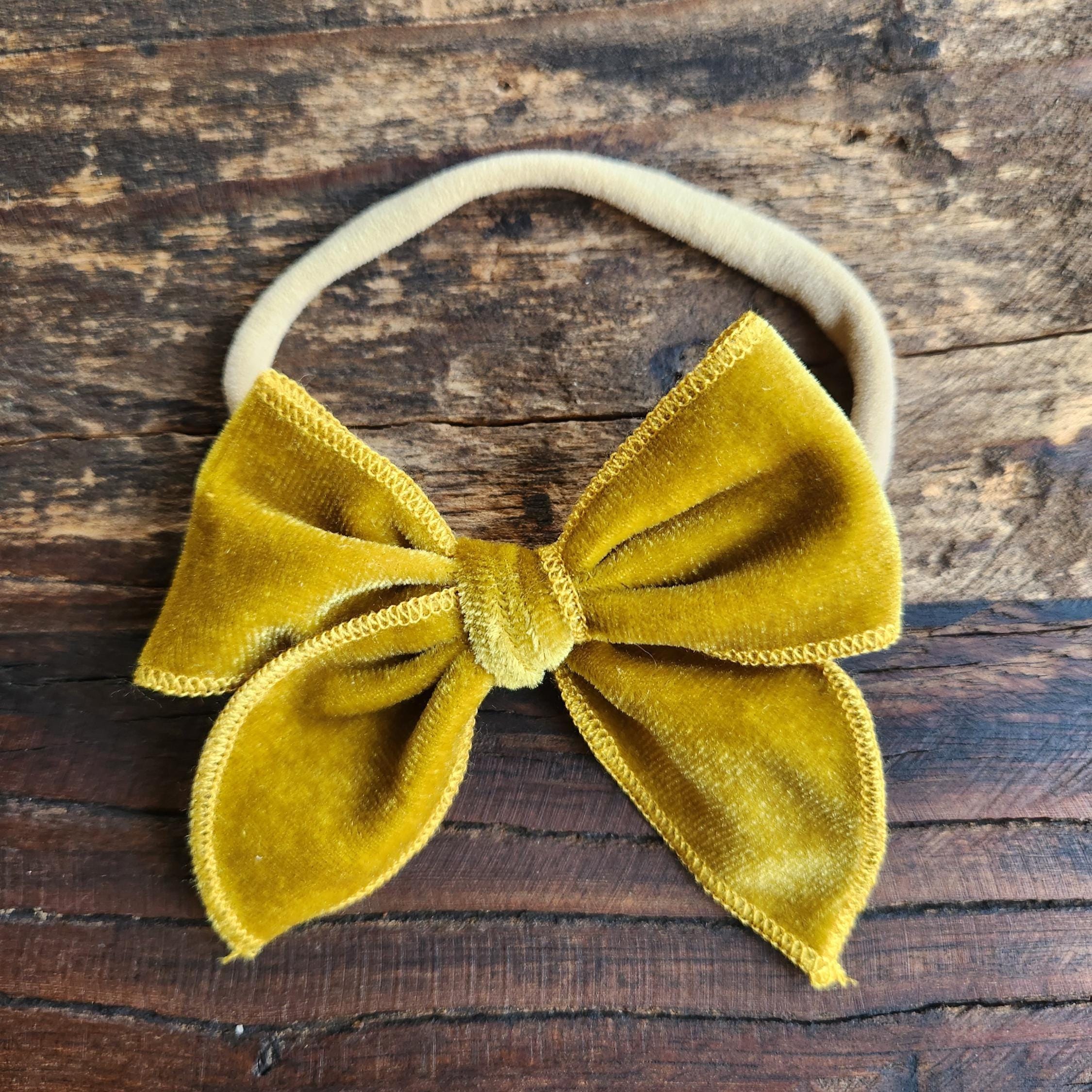 Personalized Muslin Embroidered Bib, & Burp Cloth + Velvet Bow | Custom Name or Initials