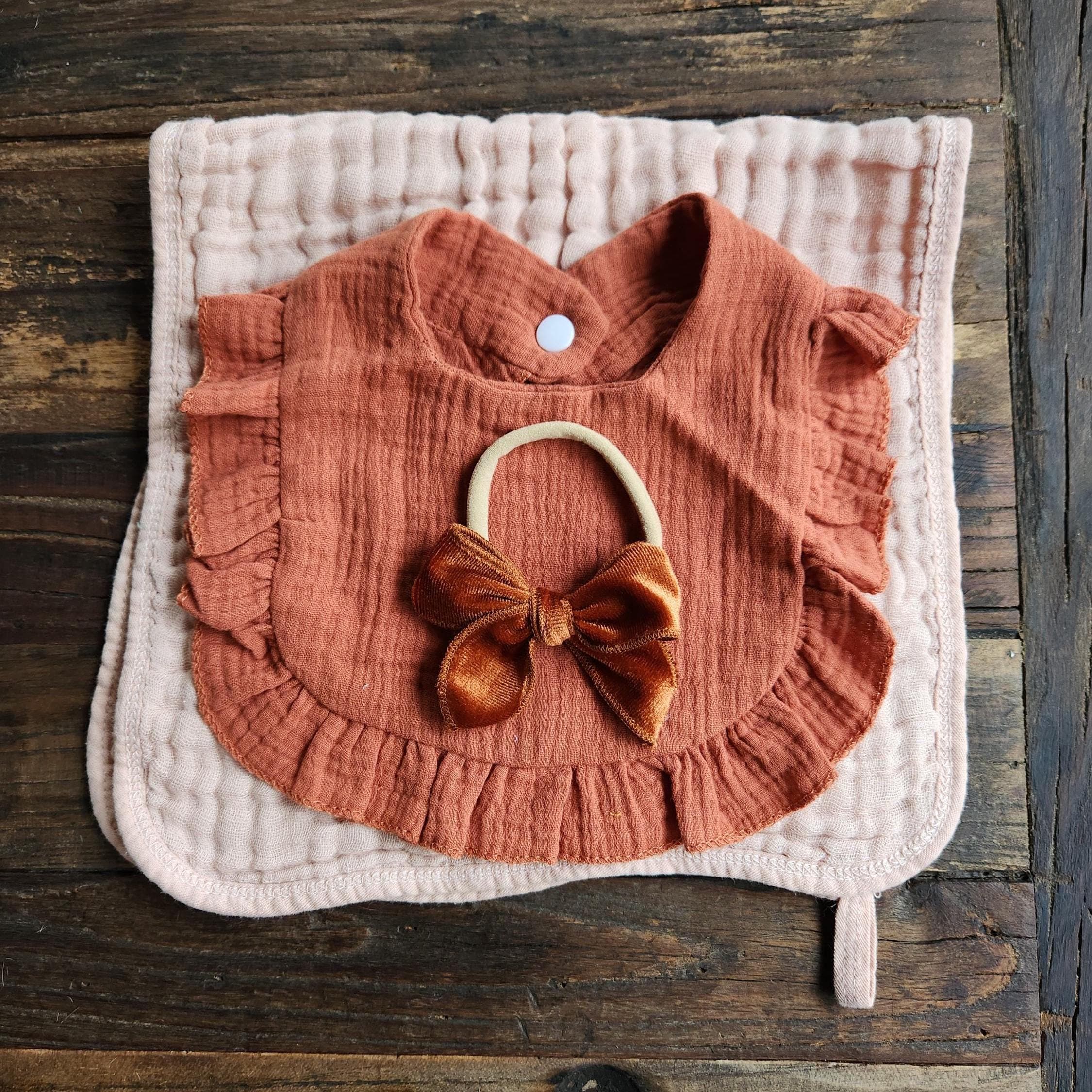 Personalized Muslin Embroidered Bib, & Burp Cloth + Velvet Bow | Custom Name or Initials